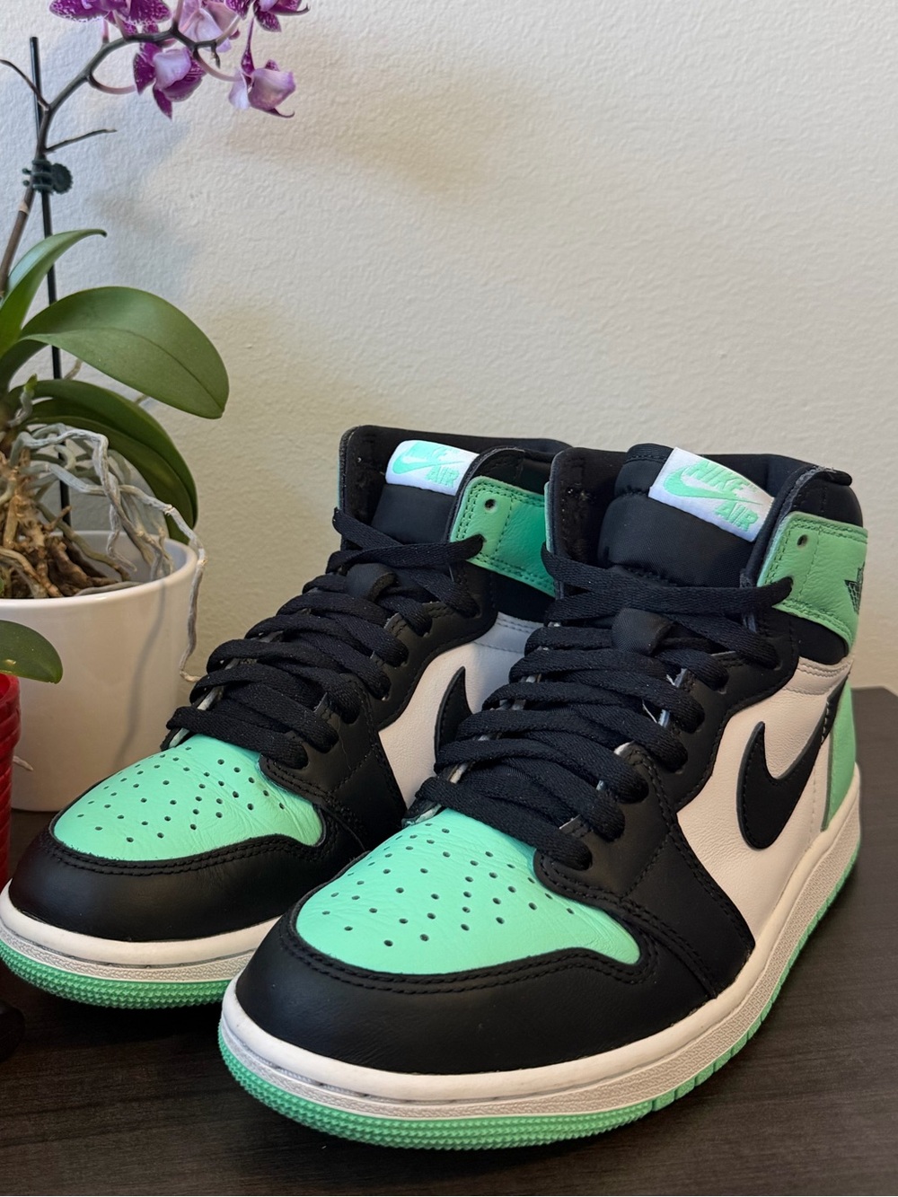 • Nike Air Jordan 1 High OG Green Glow •